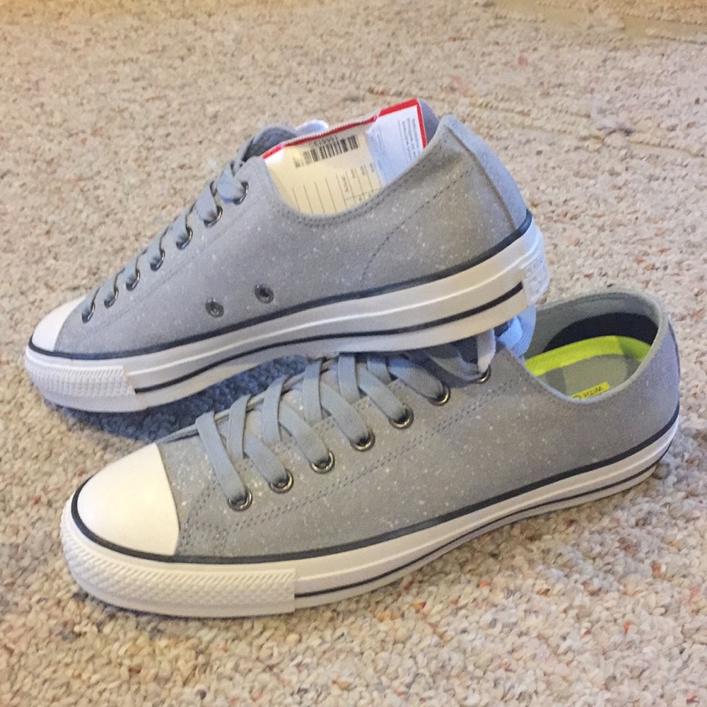 Gray suede converse low tops